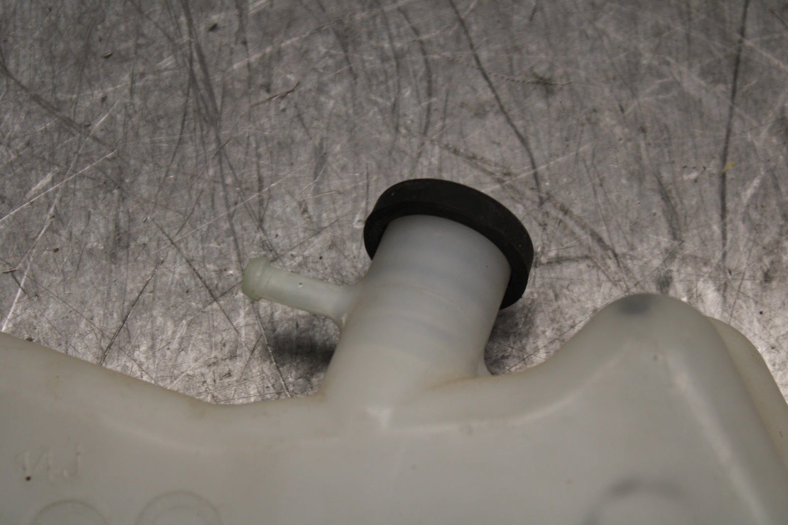 13 SUZUKI GSXR750 COOLANT WATER TANK RESERVOIR BOTTLE BB110