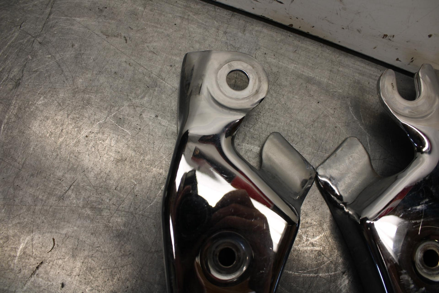 01-02 HONDA SHADOW SPIRIT 750 SUBFRAME FENDER SUPPORT FRAME COVER BB632