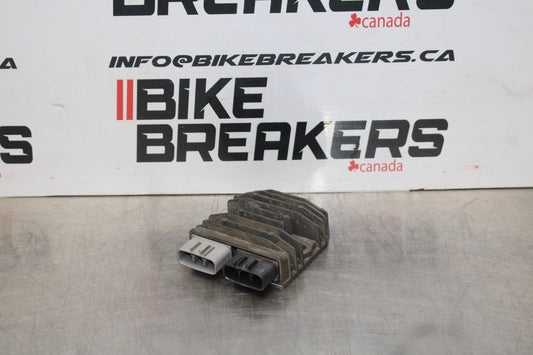 22-25 YAMAHA YZF R7 RECTIFIER VOLTAGE REGULATOR BB769