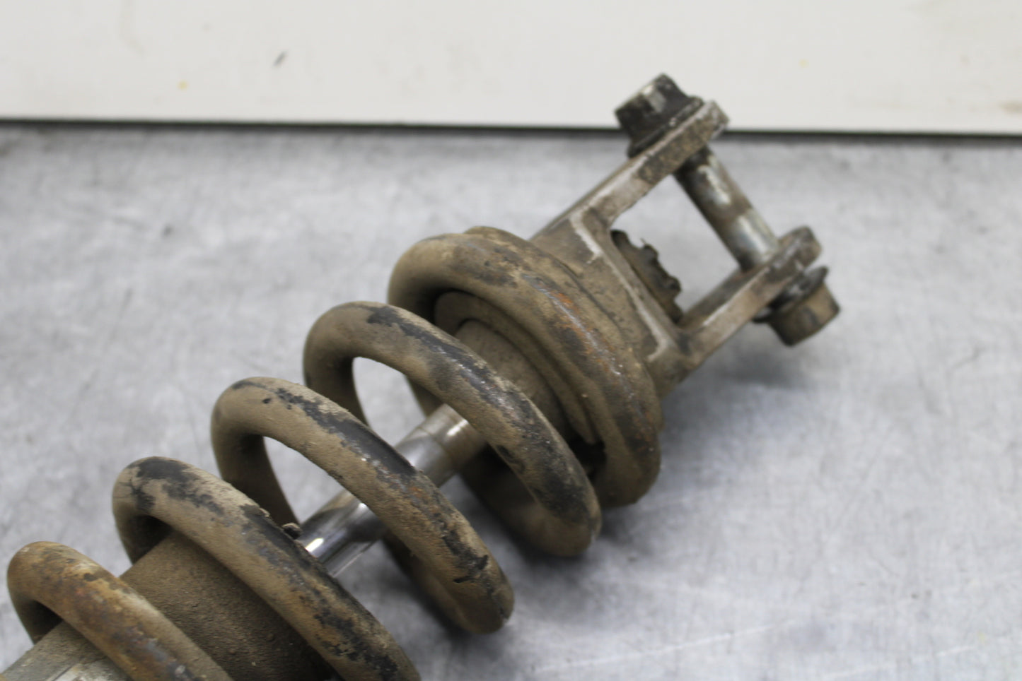 93-94 KAWASAKI NINJA ZX7R REAR BACK SHOCK ABSORBER SUSPENSION BB124