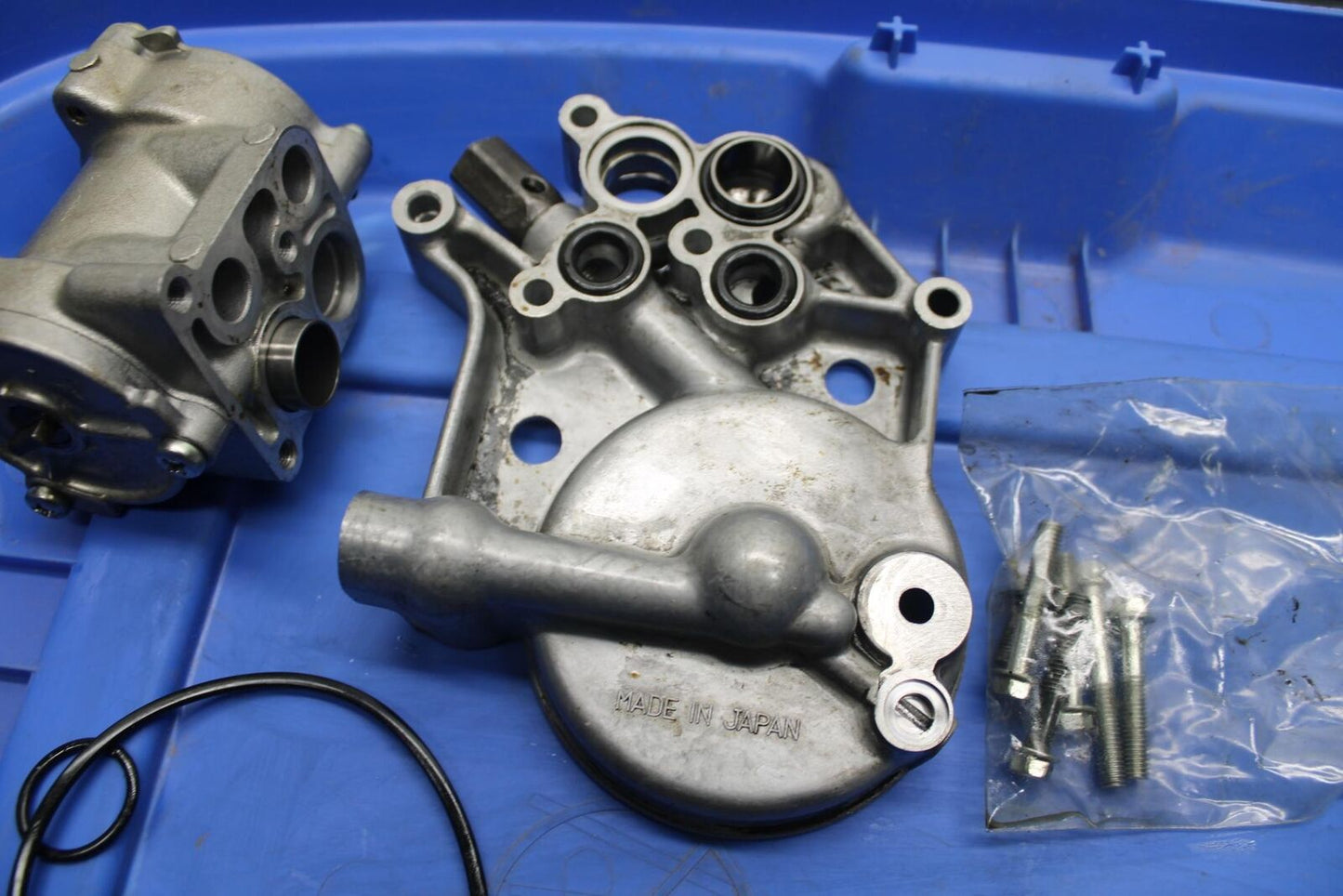 1985 Kawasaki Ninja 900R ZX900A ENGINE MOTOR OIL PUMP AND PARTS LOT BB84