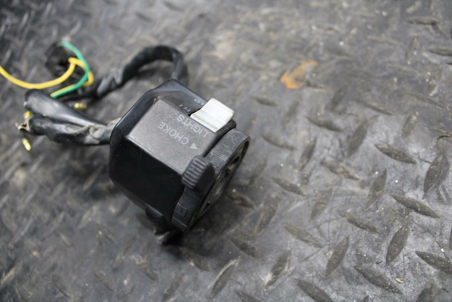 84-85 YAMAHA VIRAGO 1000 LEFT CLIP ON HANDLE HORN SIGNALS CLUTCH SWITCHES BB173