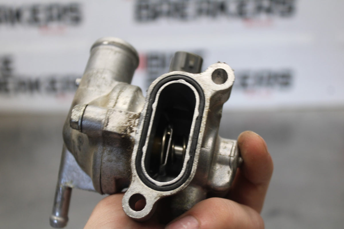 05-06 HONDA CBR600RR THERMOSTAT W HOUSING ASSEMBLY BB893