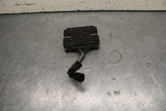 05-06 SUZUKI GSXR1000 RECTIFIER VOLTAGE REGULATOR BB677