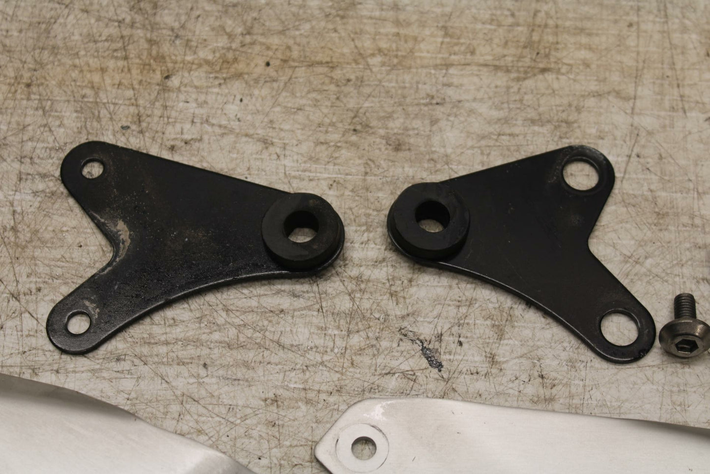 17-20 KAWASAKI NINJA 650 RIGHT LEFT REARSET REAR SET HEEL GUARD COVERS BB364 