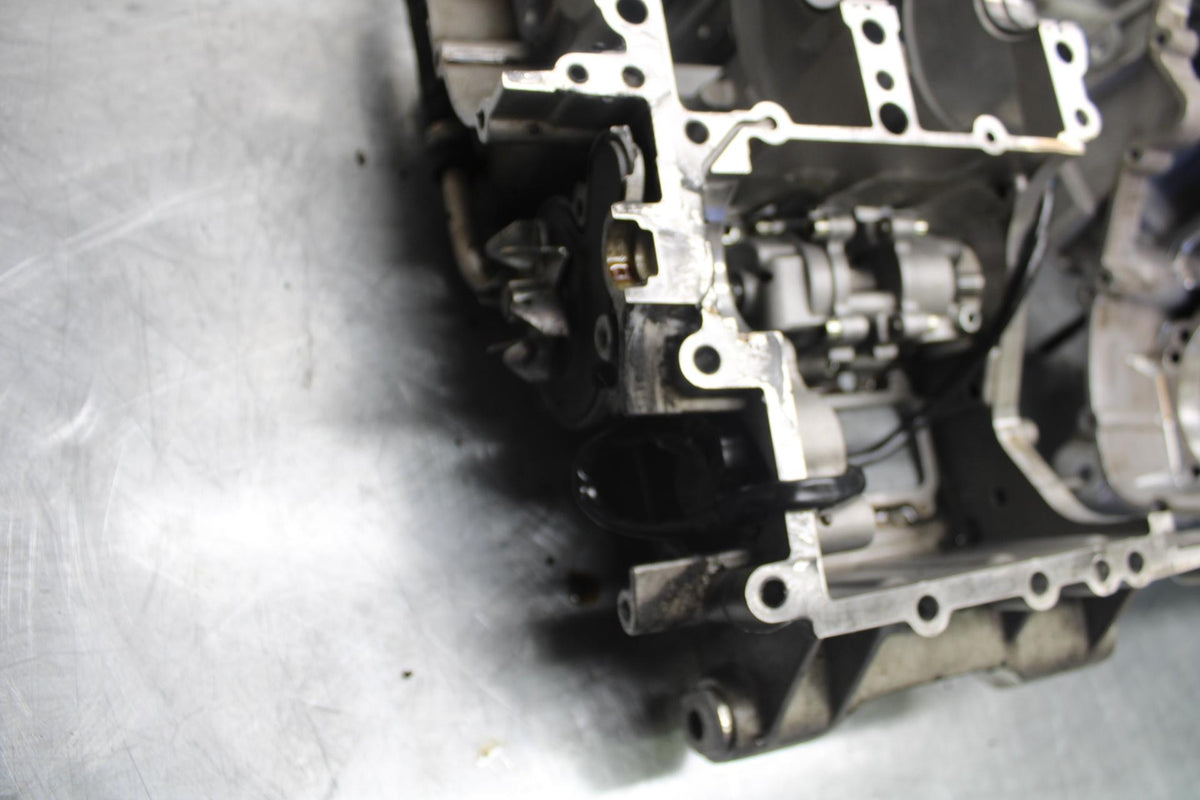 2010 Aprilia RSV1000R ENGINE MOTOR CRANKCASE CRANK CASES BLOCK BB513