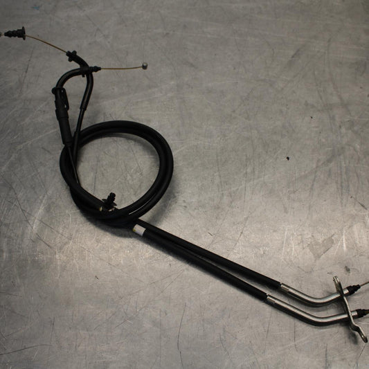 17-18 YAMAHA YZF R3 THROTTLE CABLES LINES  BB438