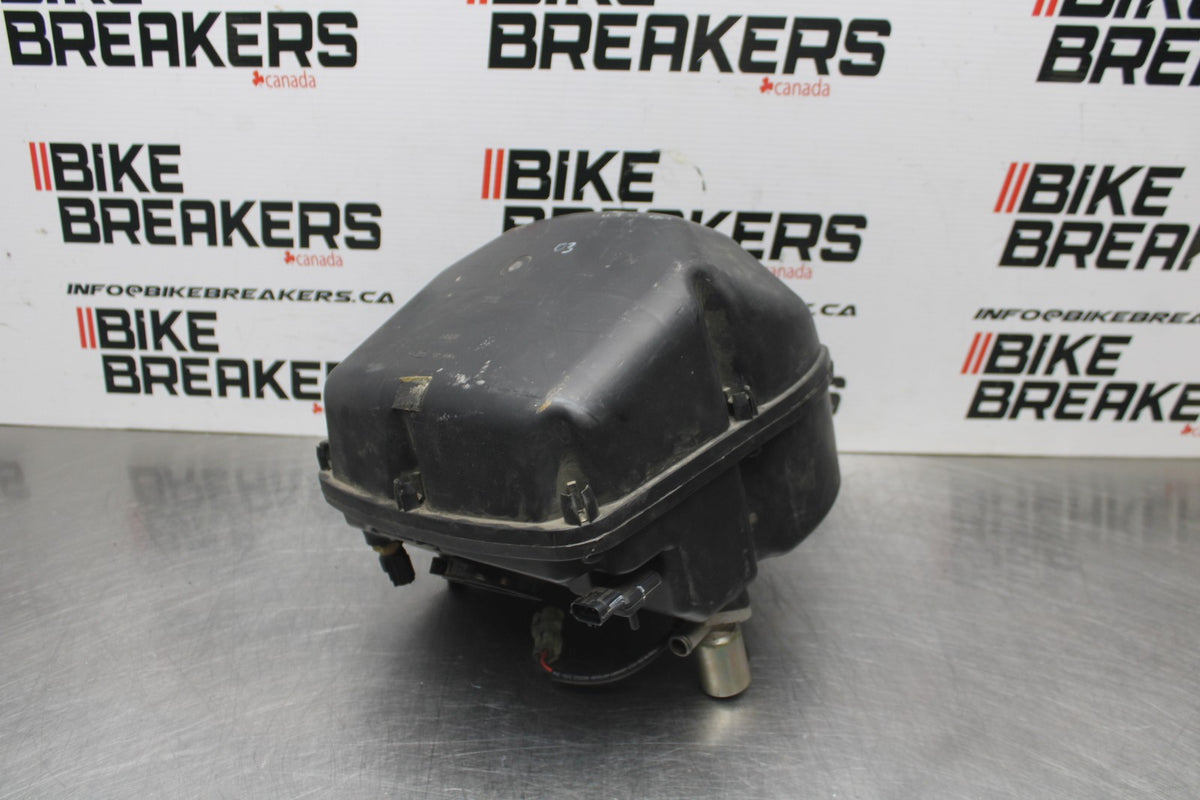 03 SUZUKI SV650 AIRBOX AIR INTAKE FILTER BOX BB846