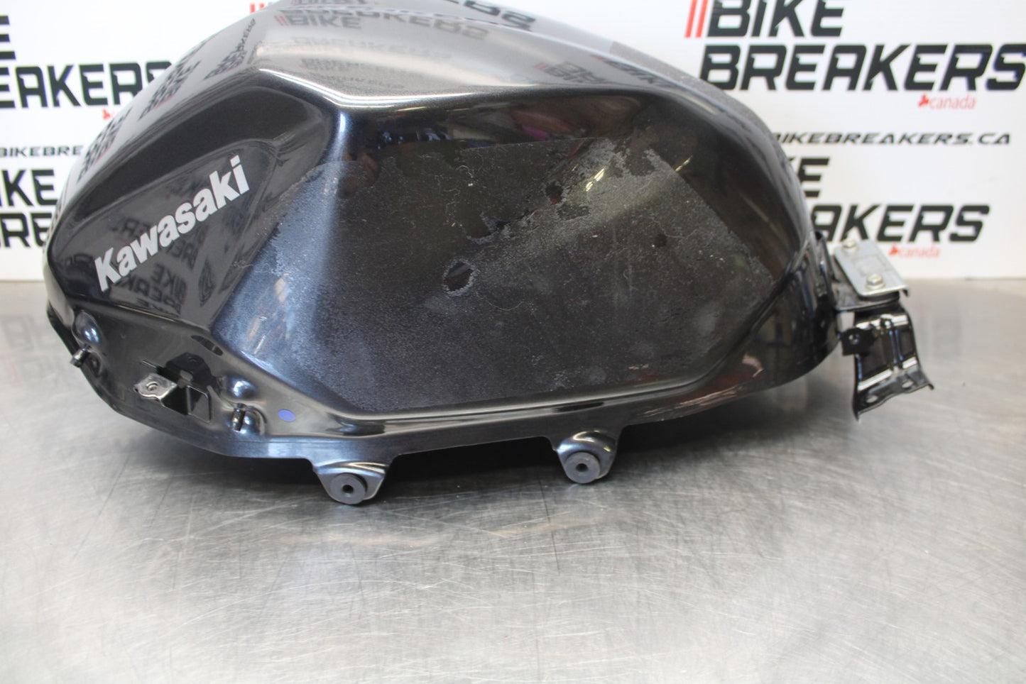 18-23 KAWASAKI NINJA 400 EX400 ABS GAS TANK FUEL CELL PETROL RESERVOIR BB192