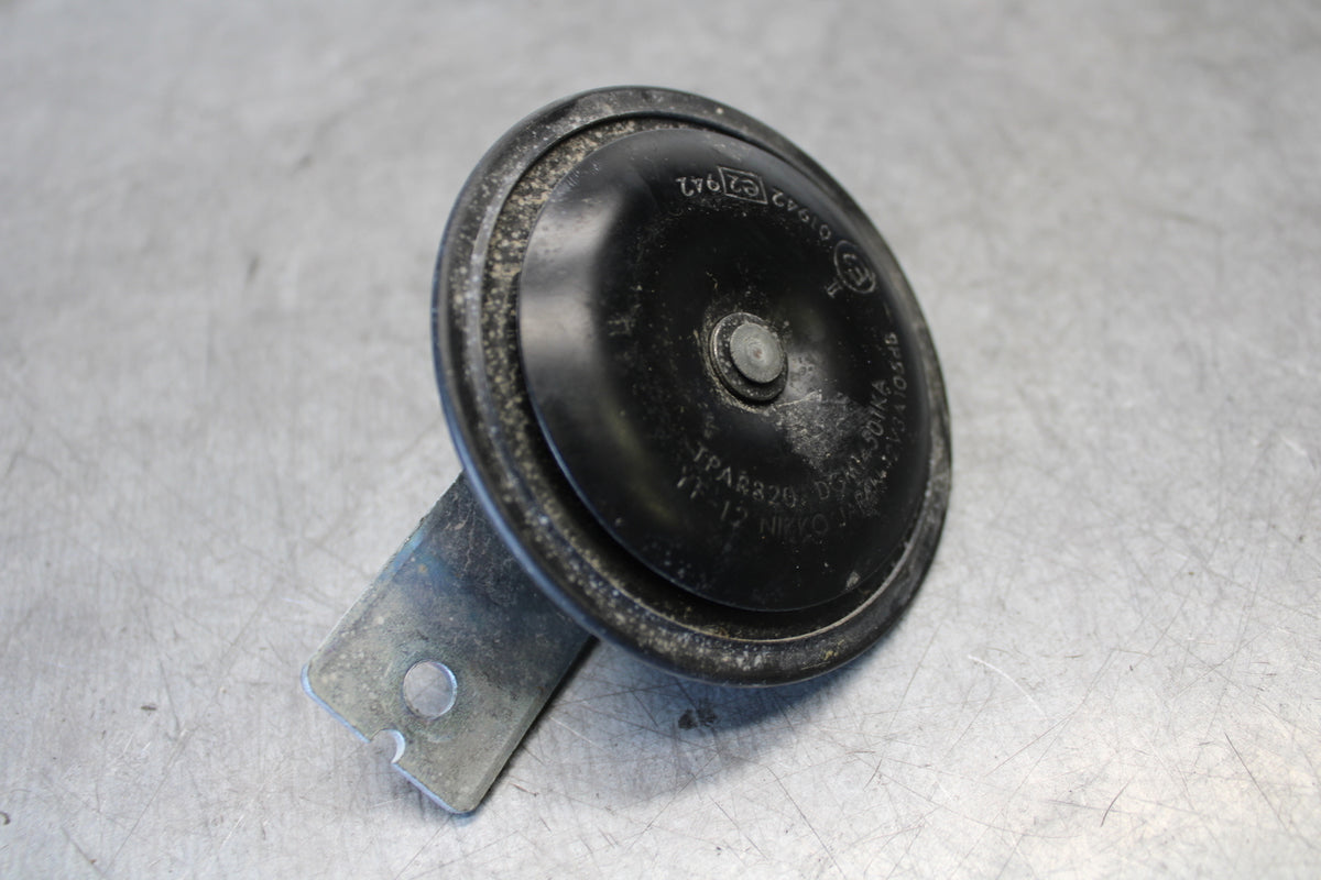 08-16 YAMAHA YZF R6 HORN SIGNAL 4TH-83371-00-00 BB665