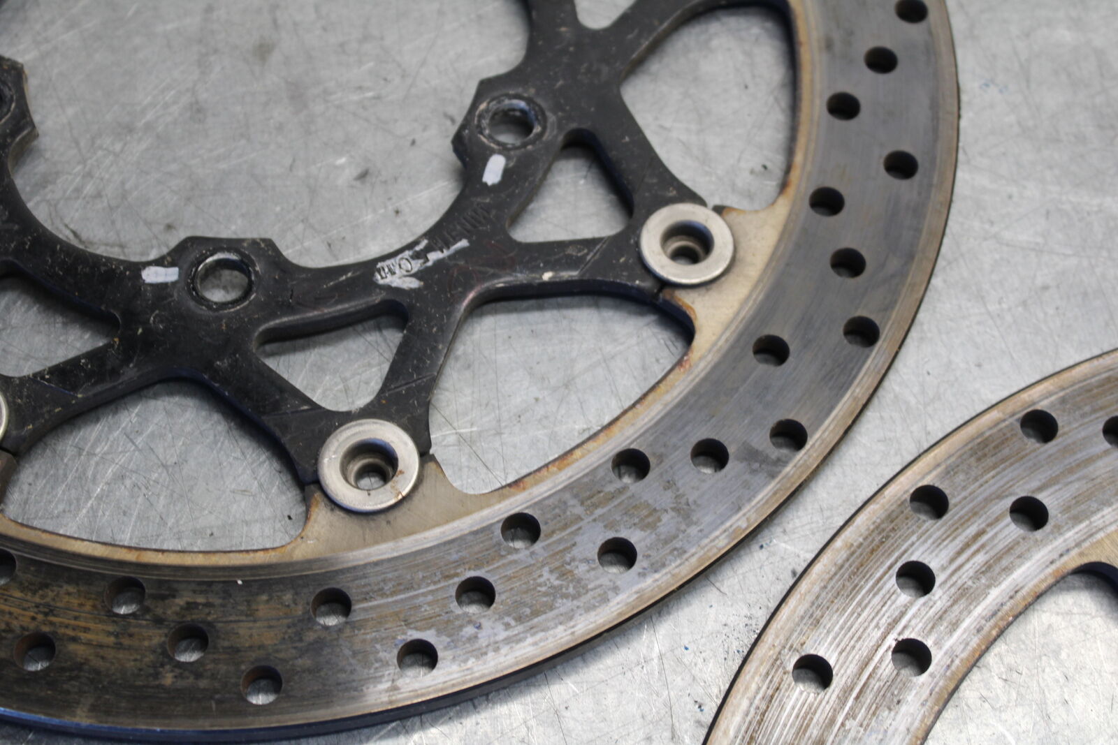 05-06 SUZUKI GSXR1000 FRONT LEFT RIGHT BRAKE ROTORS DISCS 59210-41G00 BB677