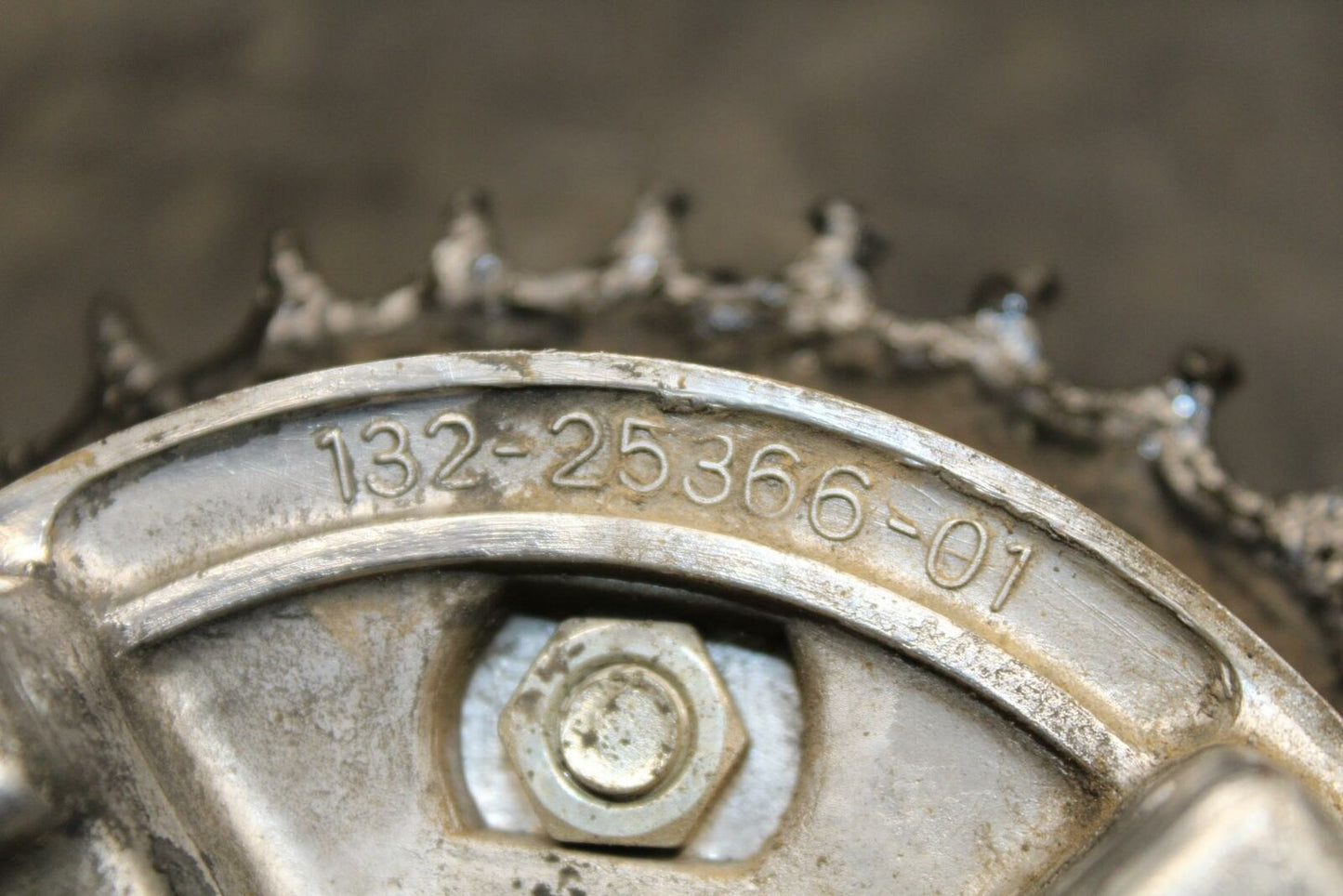 71 YAMAHA L5 REAR BACK WHEEL RIM HUB BB230