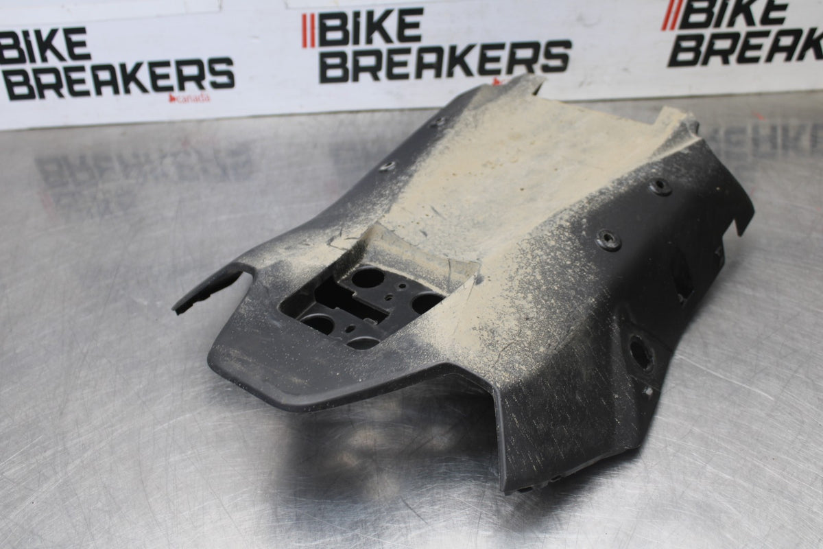 25 KAWASAKI Z900 REAR BACK TAIL UNDERTAIL FAIRING COWL FENDER BB928