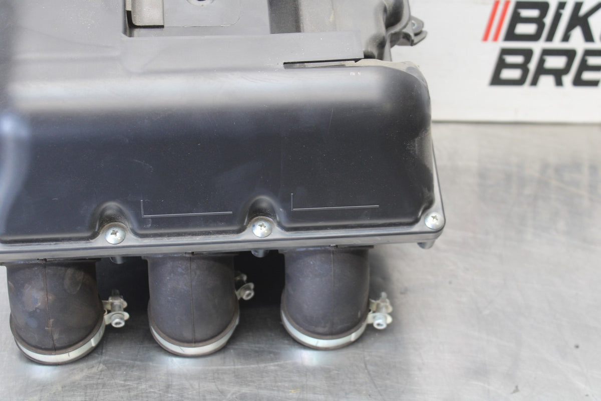 15-17 YAMAHA FJ09 AIRBOX AIR INTAKE FILTER BOX BB906