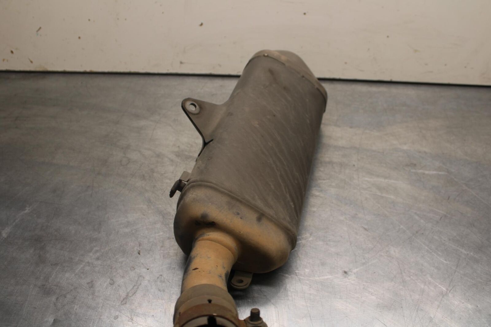 2011 Suzuki GSXR600 EXHAUST PIPE MUFFLER SLIP ON CAN SILENCER BB605