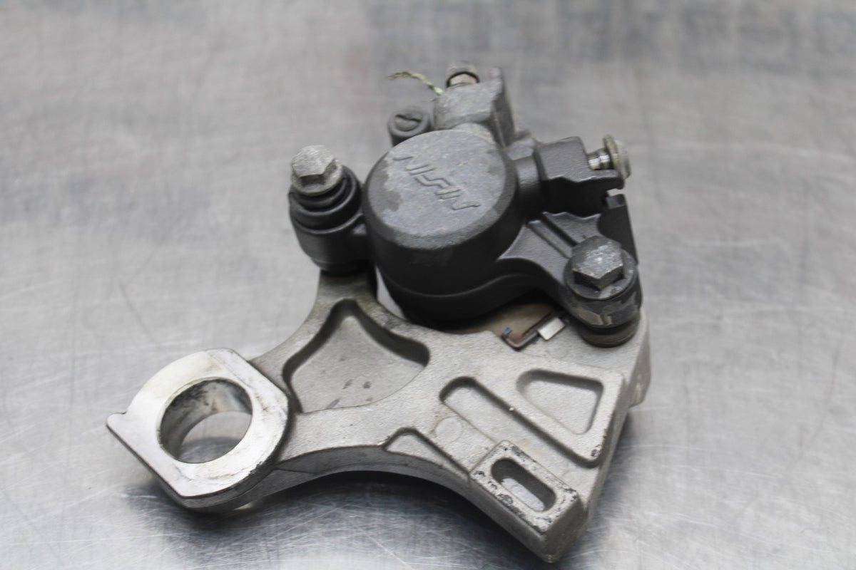 05 YAMAHA YZF R6 REAR BACK BRAKE CALIPER W MOUNT BRACKET BB814