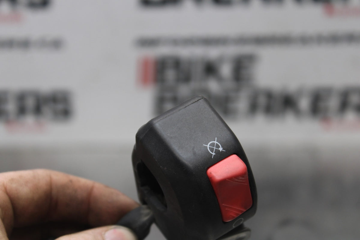 07 YAMAHA YZF R1 RIGHT CLIP ON HANDLE KILL OFF START SWITCH SWITCHES BB826