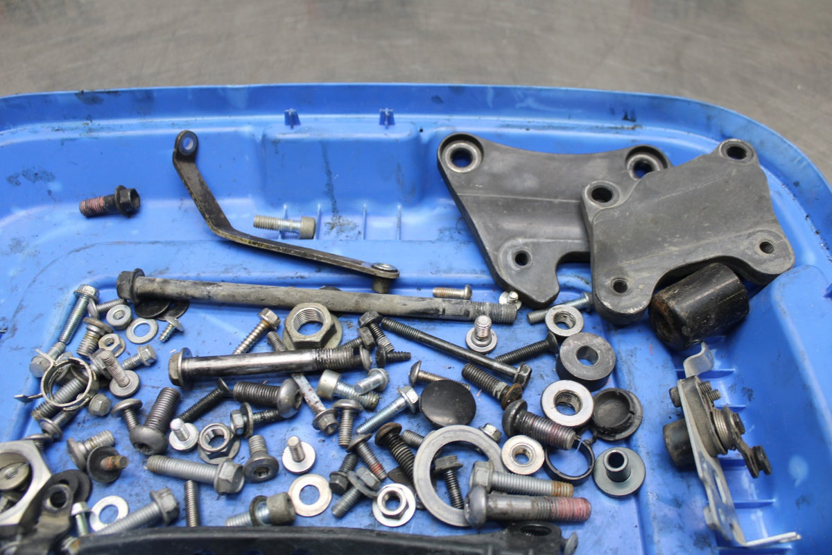 07-08 KAWASAKI NINJA ZX6R ENGINE MOUNTING BOLTS HARDWARE MOTOR SCREWS BB855