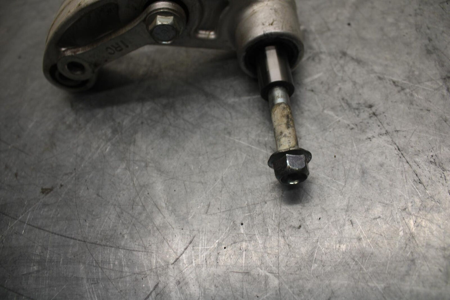 2015 Yamaha FJ09 REAR DOGBONE SHOCK LINKAGE LINK 1RC-2217A-00-00 BB41