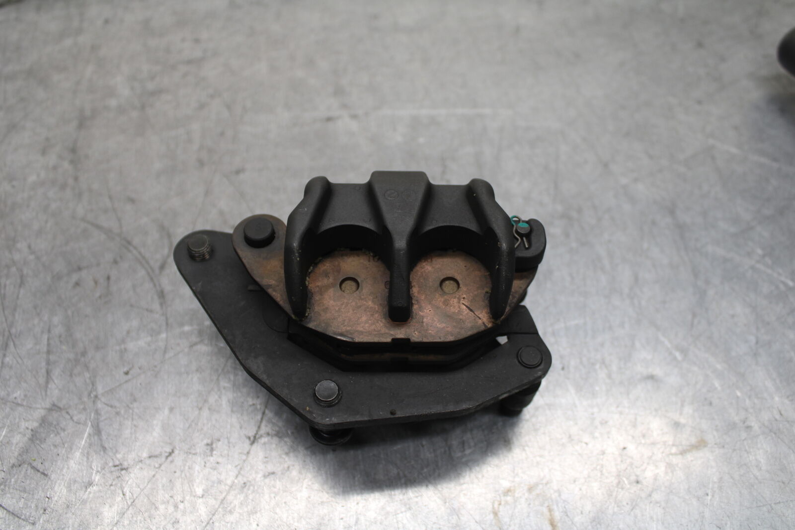 15-17 YAMAHA YZF R3 RIGHT FRONT BRAKE CALIPER BB111