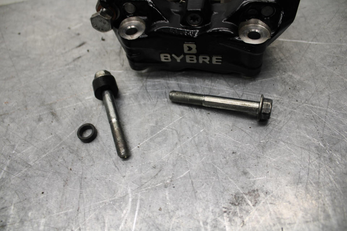 18 KTM RC 390 FRONT BRAKE CALIPER BB442
