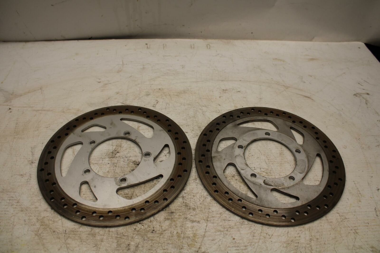 05-09 SUZUKI BOULEVARD C90 FRONT LEFT RIGHT BRAKE ROTORS DISCS BB357