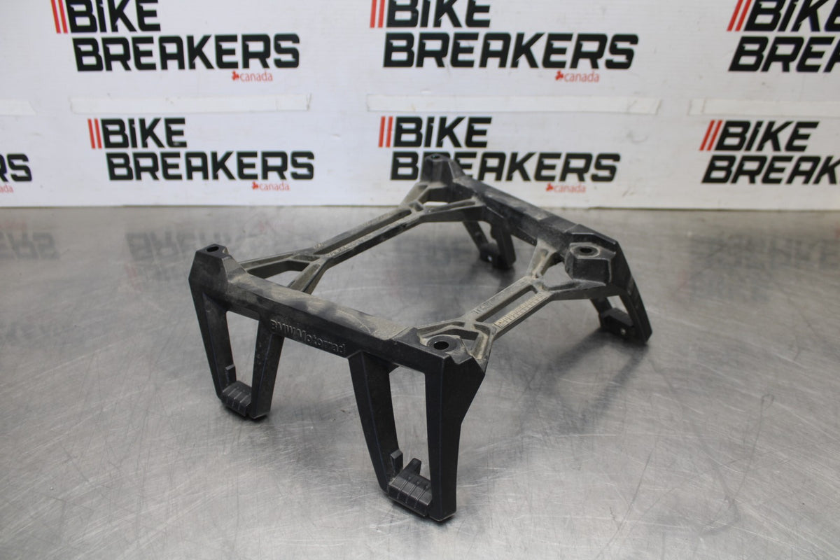 20-23 BMW F900R REAR RACK MOUNT BRACKET LUGGAGE RACK BB923
