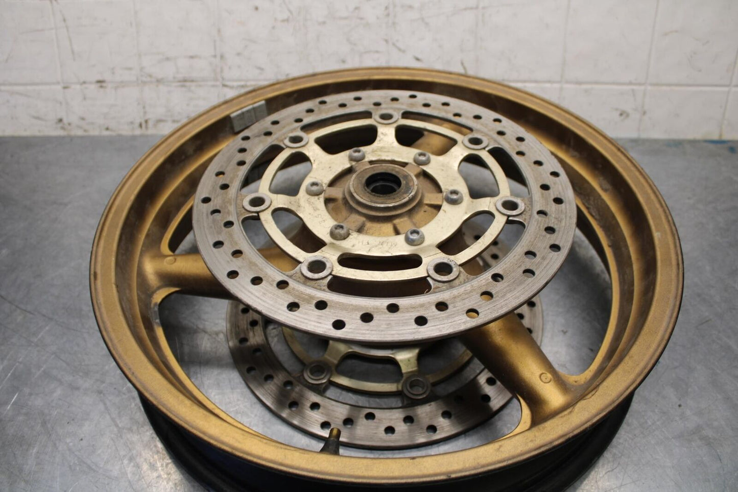 2006 Honda CBR600F4i FRONT LEFT RIGHT BRAKE ROTORS DISCS AND RIM WHEEL BB567