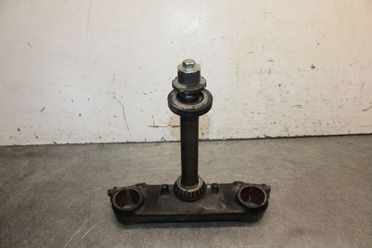 85-86 SUZUKI MADURA 1200 FRONT FORKS CLAMP LOWER TRIPLE TREE STEM  BB691