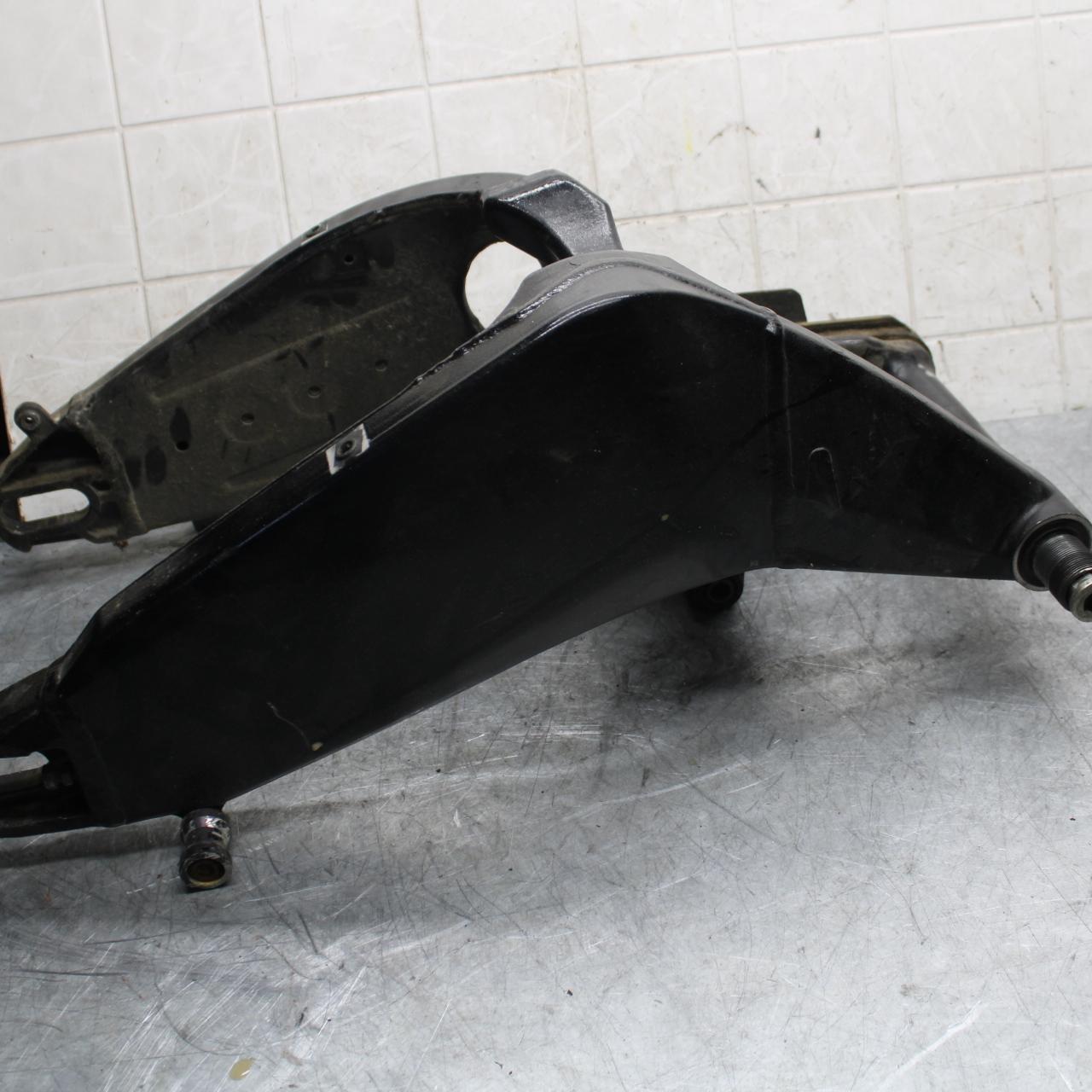 2009 Kawasaki Ninja ZX6R ZX600R SPRAY PAINTED  SWINGARM BACK SUSPENSION BB538