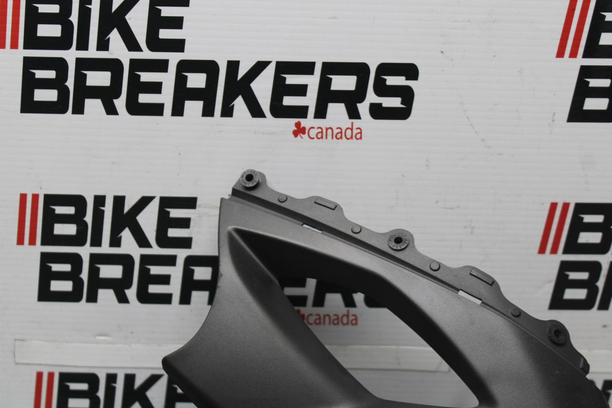 08 KAWASAKI NINJA ZX10R RIGHT LOWER BOTTOM BELLY SIDE FAIRING COWL  BB902