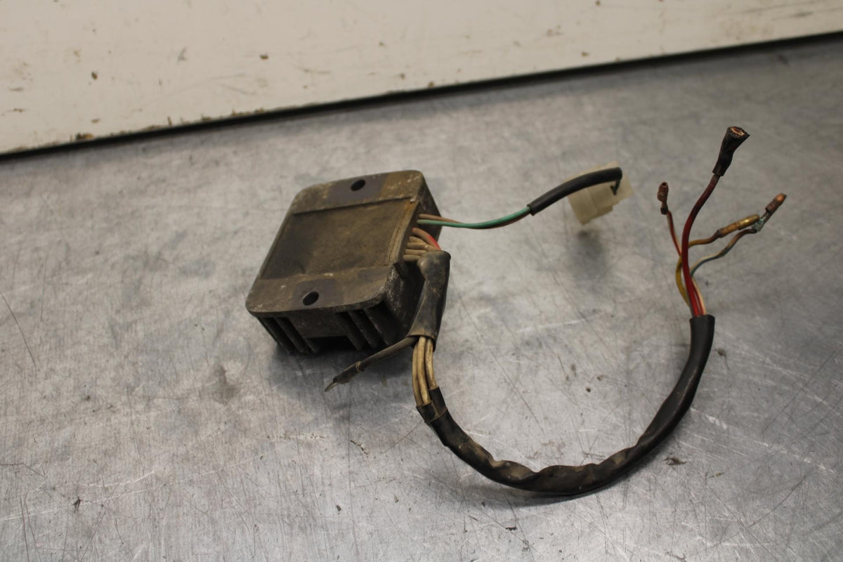 80-81 SUZUKI GS1000GL RECTIFIER VOLTAGE REGULATOR BB103