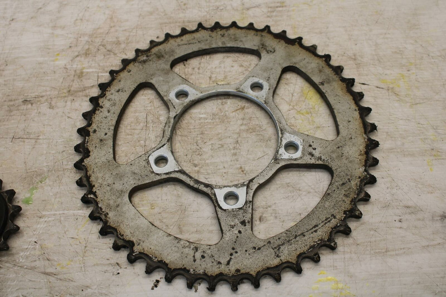 07-12 SUZUKI BANDIT 650F REAR BACK SPROCKET FRONT BB280