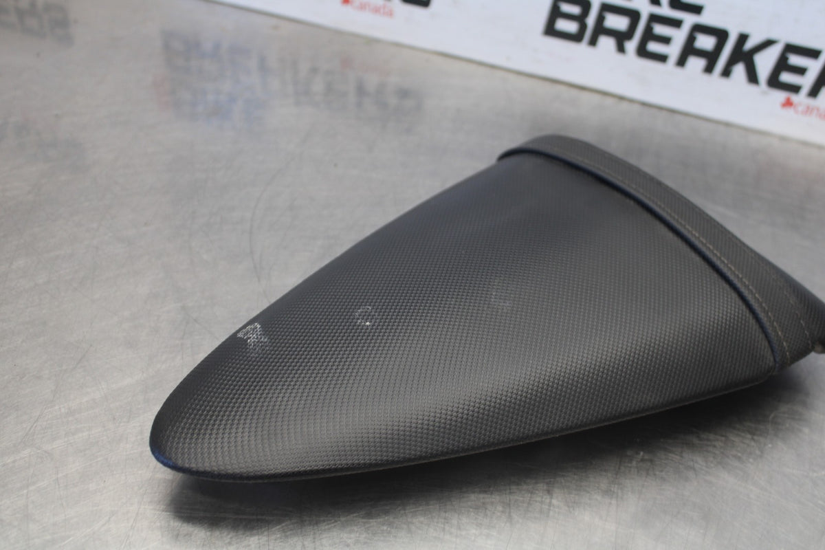 07-08 KAWASAKI NINJA ZX6R REAR PASSENGER TANDEM SEAT PAD SADDLE PILLION BB937