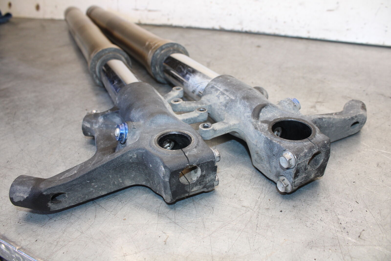 06-07 SUZUKI GSXR 600 FRONT FORKS SHOCK SUSPENSION SET PAIR  BB694