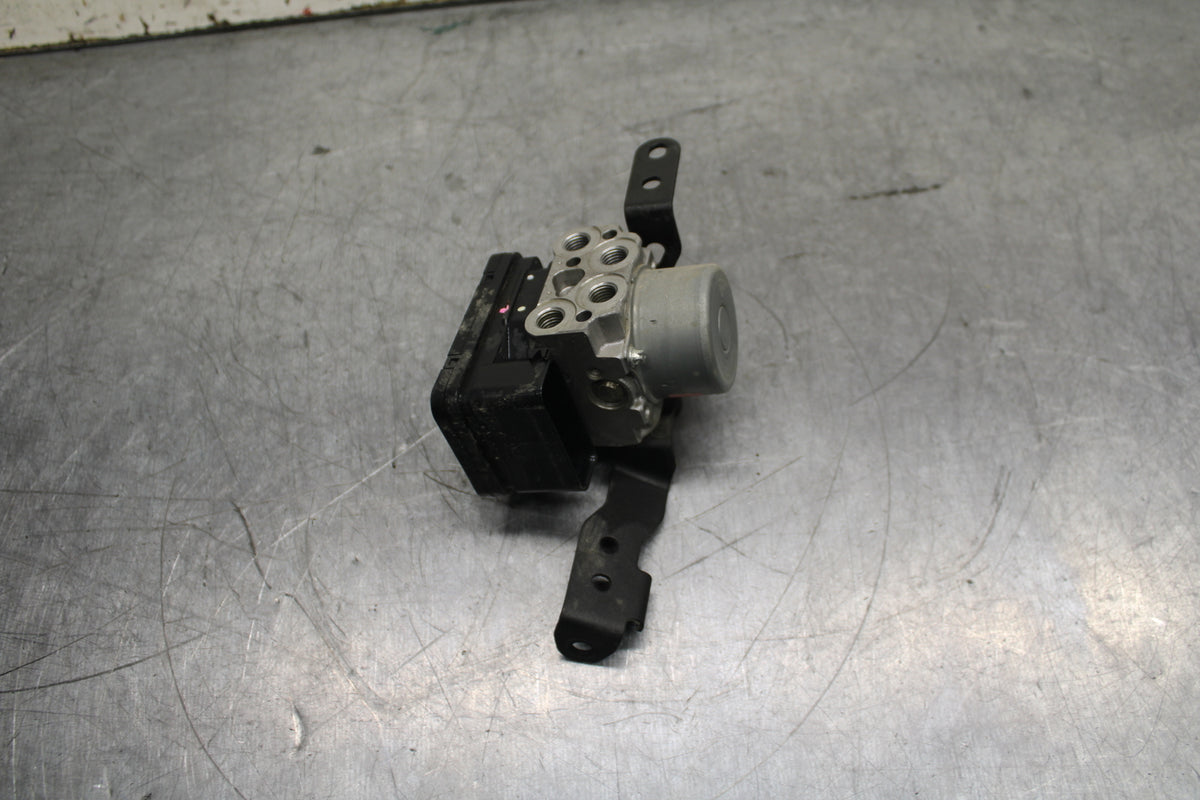 18-23 KAWASAKI NINJA 400 EX400 ABS ABS PUMP UNIT MODULE BB747