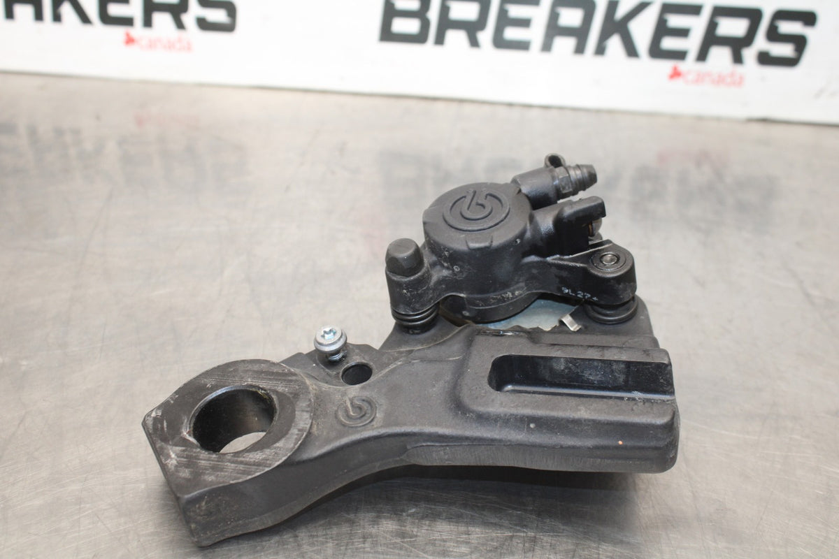 20-23 BMW F900R REAR BACK BRAKE CALIPER W MOUNT BRACKET BB923