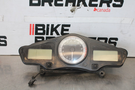 06-07 HONDA INTERCEPTOR 800 VFR800 SPEEDO TACH GAUGES DISPLAY CLUSTER BB917