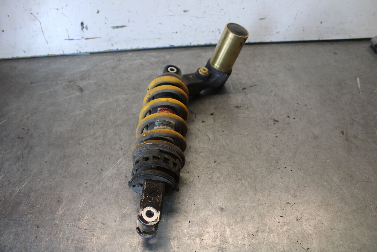 03-04 HONDA CBR600RR REAR BACK SHOCK ABSORBER SUSPENSION 52400-MEE-003 BB661