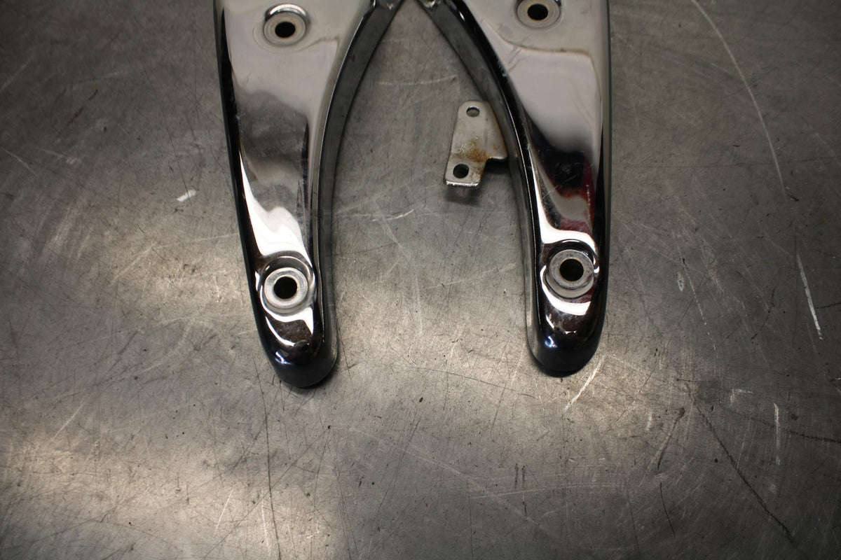 01-02 HONDA SHADOW SPIRIT 750 SUBFRAME FENDER SUPPORT FRAME COVER BB632