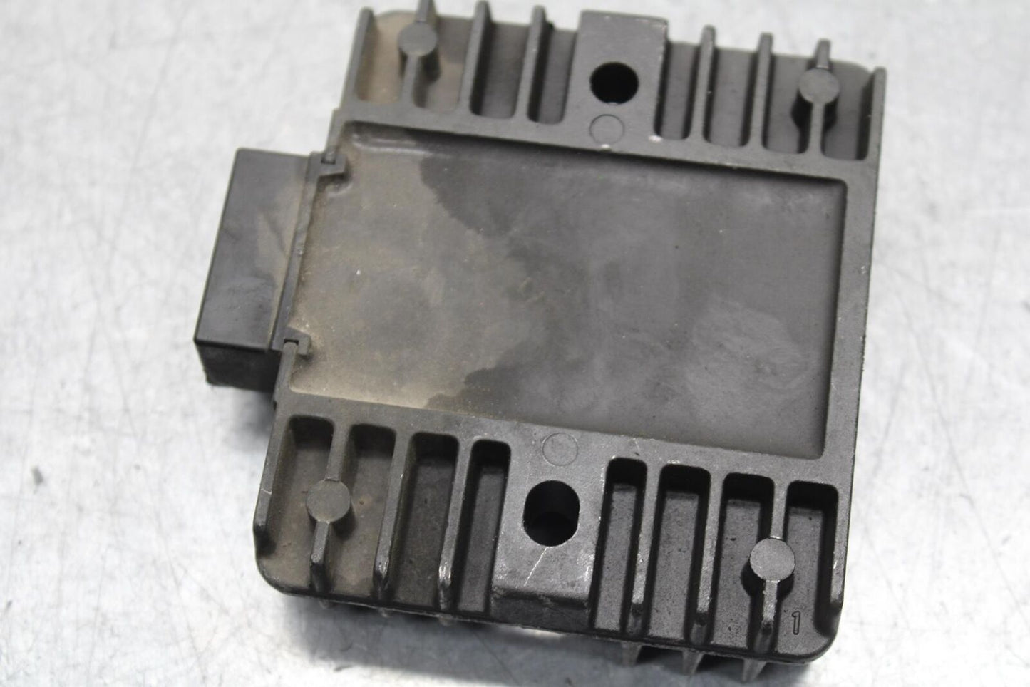 05 YAMAHA YZF R6S RECTIFIER VOLTAGE REGULATOR BB600