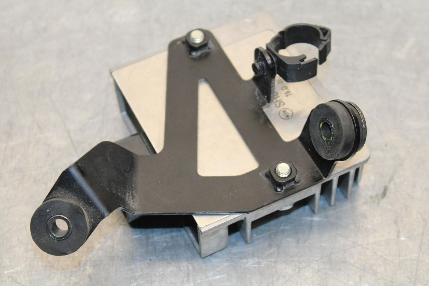 20 KAWASAKI Z400 ER400 ABS RECTIFIER VOLTAGE REGULATOR BB586