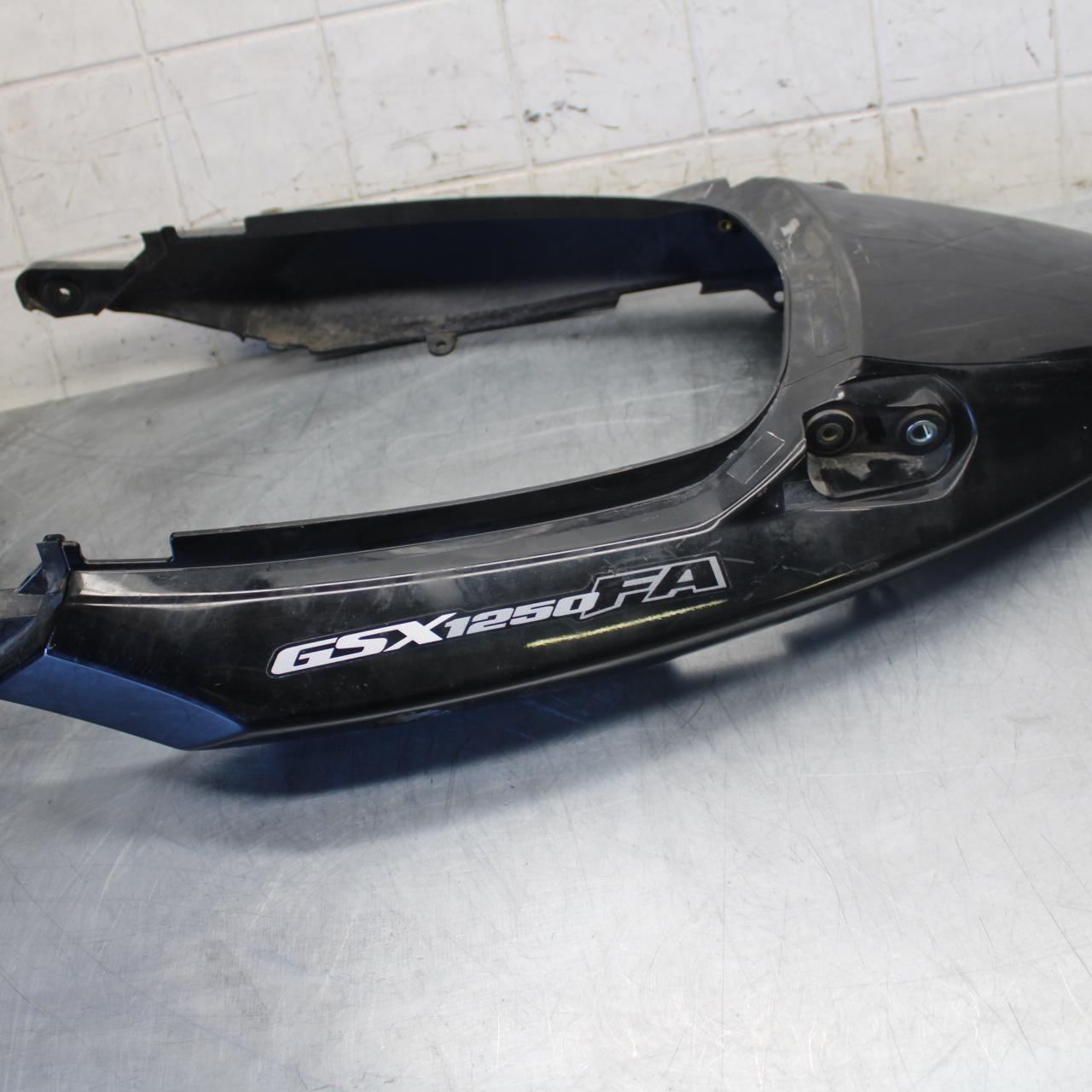 2016 Suzuki Bandit 1250S GSF1250SA ABS REAR BACK TAIL FAIRING COWL SHROUD BB509