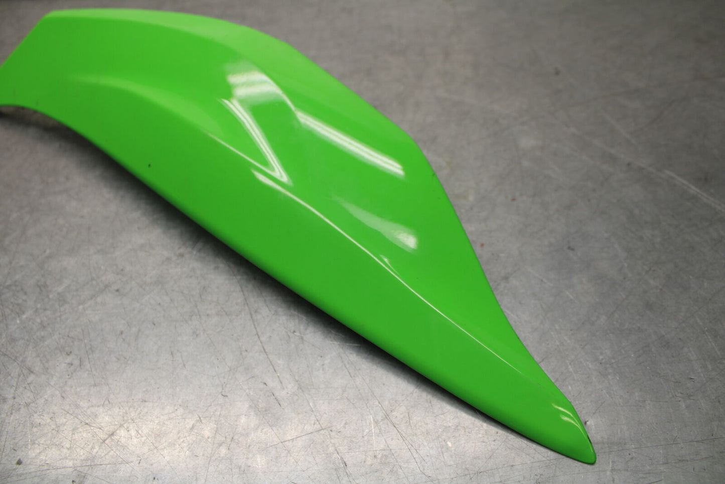 16 KAWASAKI NINJA ZX10R RIGHT REAR BACK TAIL FAIRING COWL 36001-0641-51B  BB650