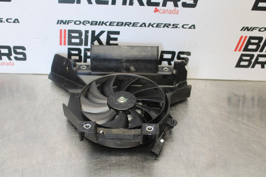 18-23 KAWASAKI NINJA 400 EX400 ABS ENGINE RADIATOR COOLING FAN BB192
