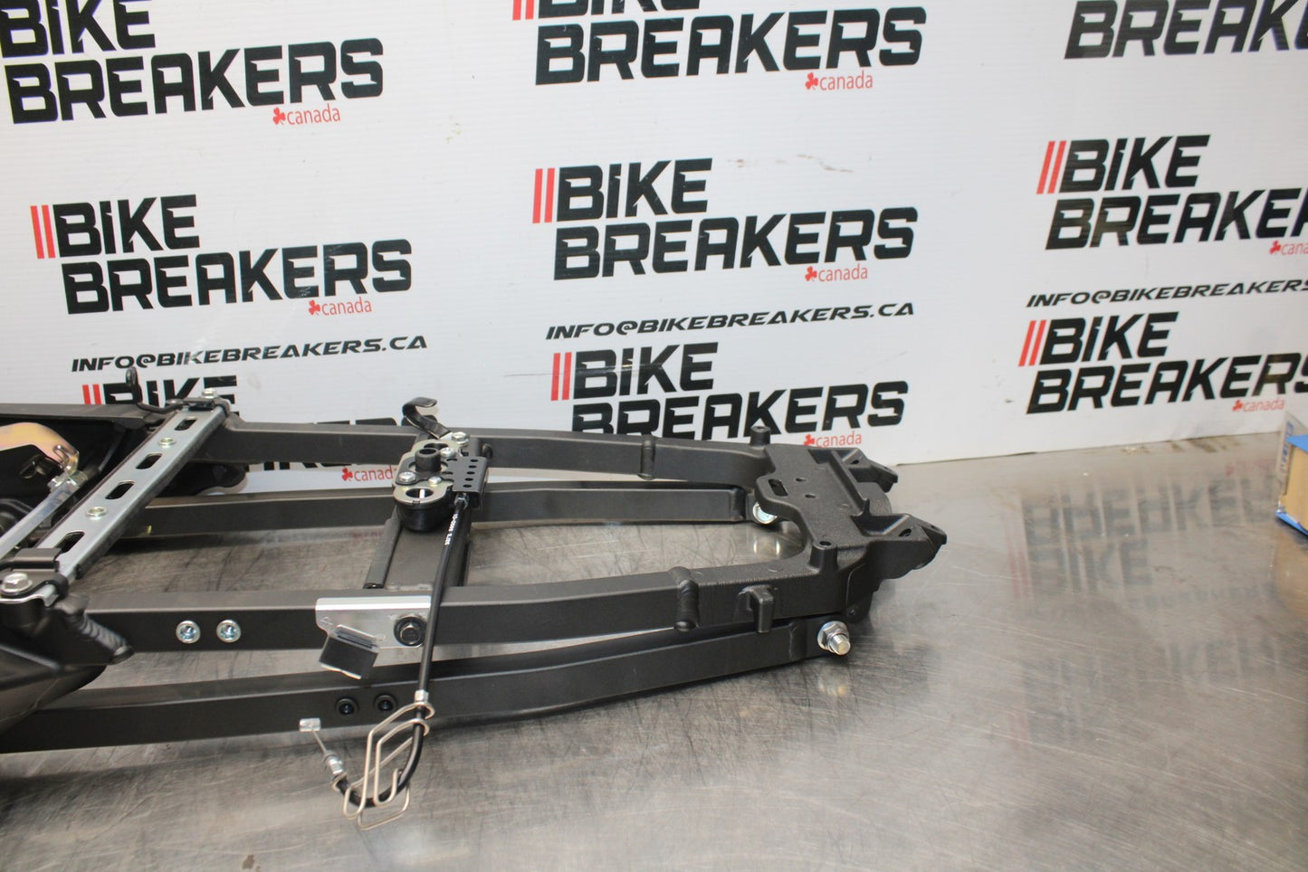 23-24 KAWASAKI NINJA ZX14R NEW! REAR SUBFRAME BACK SUB FRAME BB764