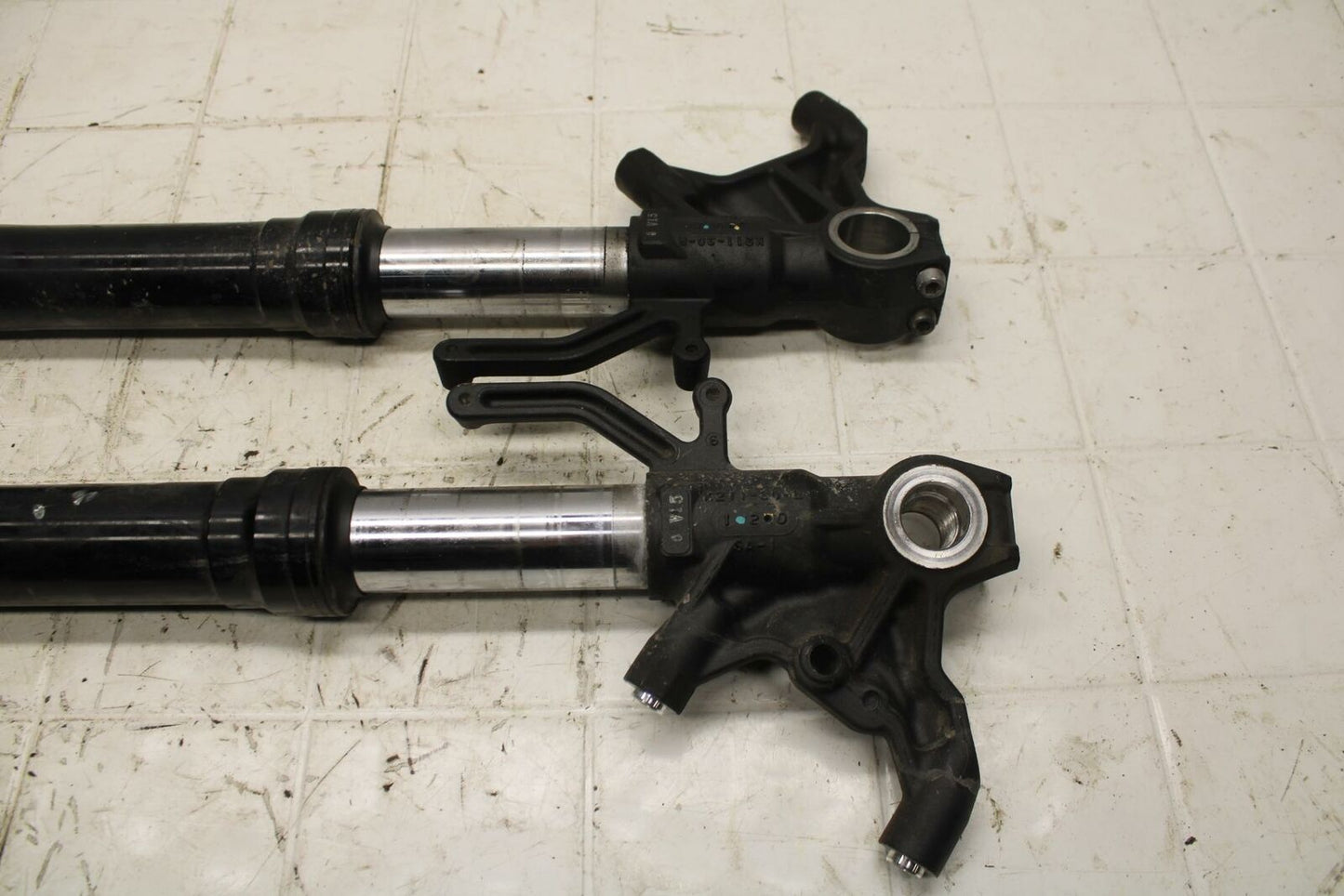 13-18 KAWASAKI NINJA ZX6R FRONT FORKS SHOCK SUSPENSION SET PAIR BB409