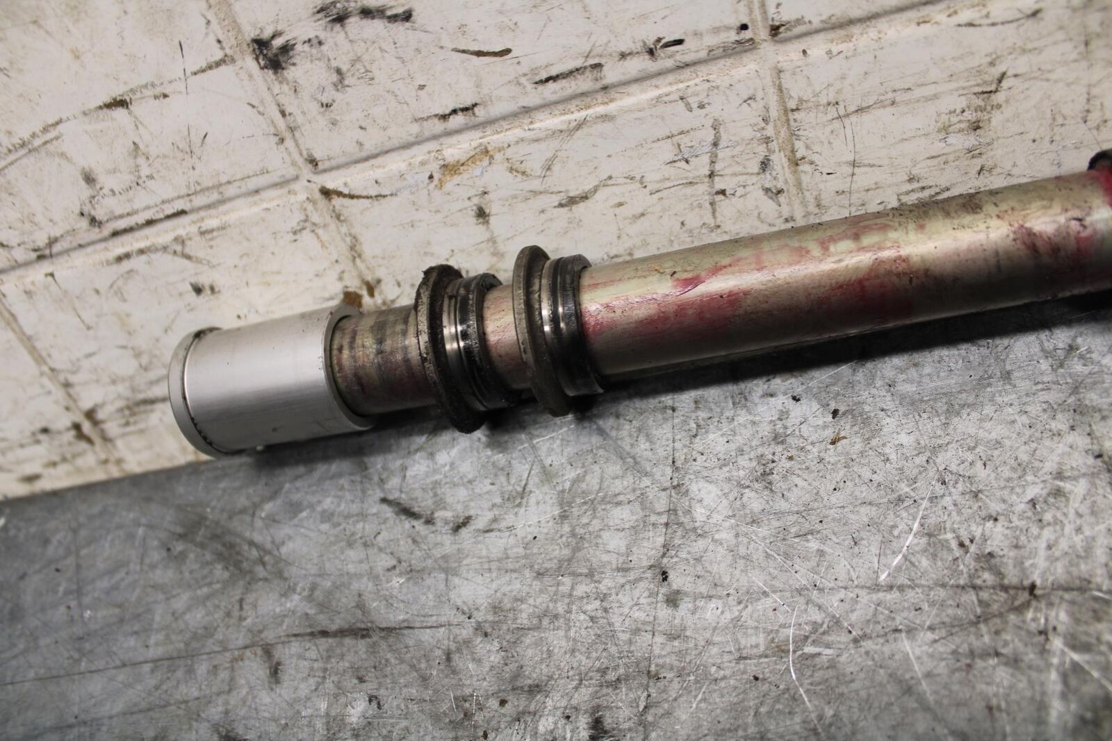 09-12 KAWASAKI NINJA ZX6R FRONT WHEEL RIM AXLE PIVOT BOLT bb544