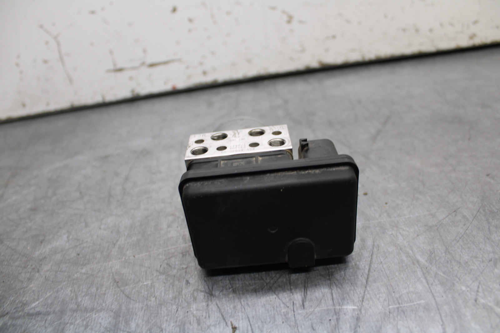22-24 YAMAHA XSR900 ABS PUMP UNIT MODULE BB710