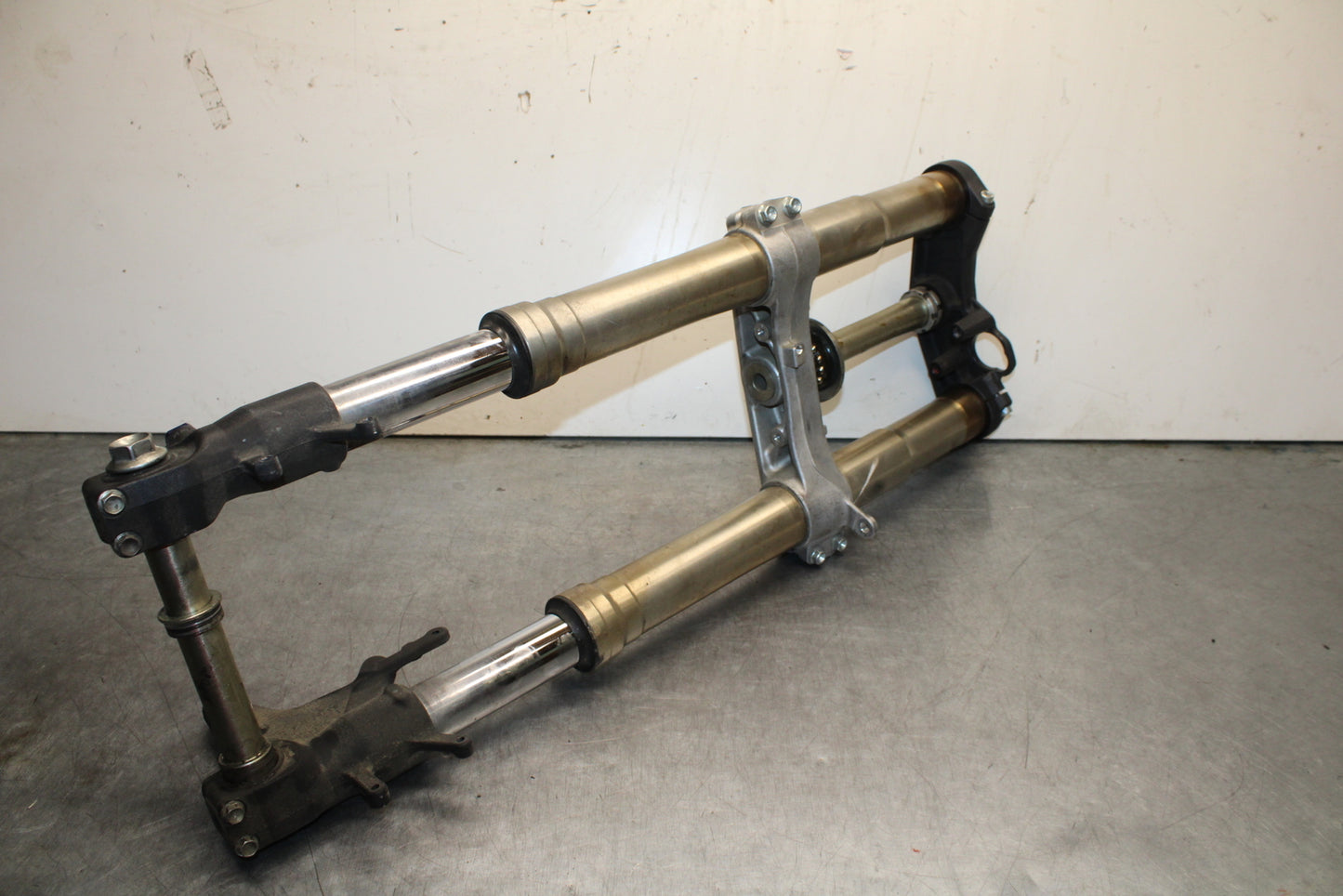 08-10 SUZUKI GSXR 600 COMPLETE FRONT END FORKS SUSPENSION TRIPLE TREE  BB753